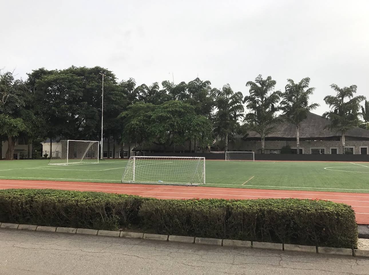 Monaliza Tennis Club entrance